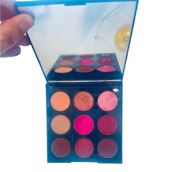 Morphe, Artistry Eyeshadow Pallete,”Just A Crush” - Picture 1 of 5